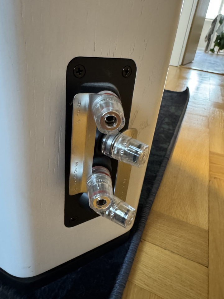 Wharfedale Evo 4.2
