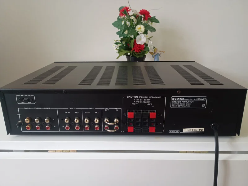 TEAC A-X55Mk2 TEAC A-X55Mk2 - Bild 2 av 2