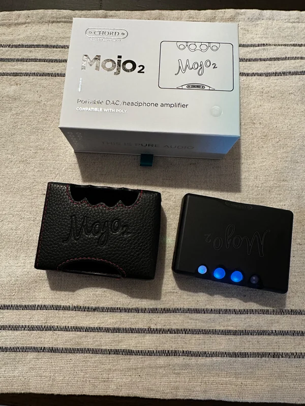 Chord Mojo 2 i nyskick inkl. original l&auml;derfodral - Bild 1 av 3