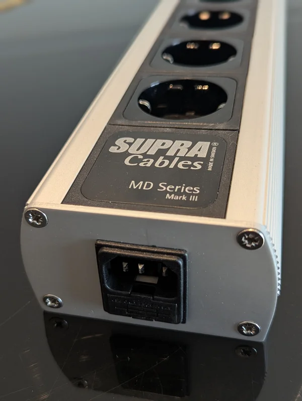 Supra LoRad MD06-EU grendosa / str&ouml;mf&ouml;rdelare &ndash; 6 Schuko - Image 1 of 2