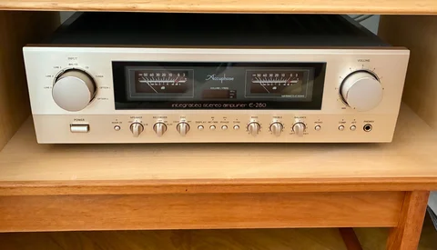 Accuphase E-280