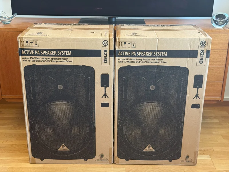 2x Helt nya 550 watts professionella PA-högtalare! – Eurolive B215D 2x Helt nya 550 watts professionella PA-högtalare! – Eurolive B215D - Bild 2 av 6