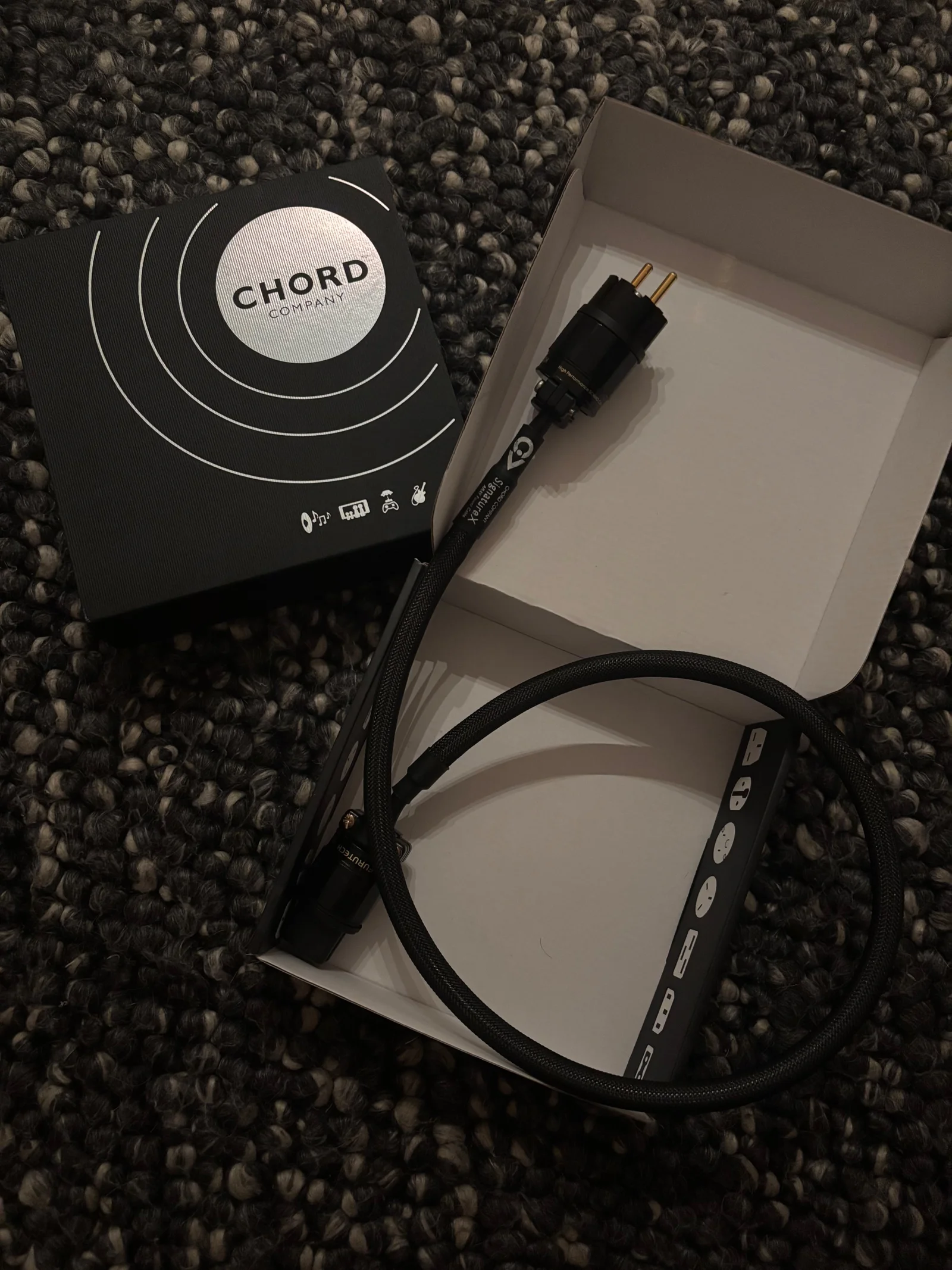 Chord signature X power 16A