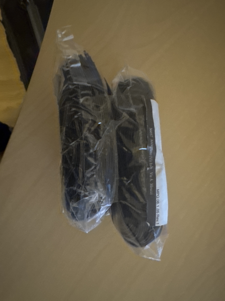 Sonus faber, högtalarskydd, ”Strängar” - Bild 2 av 2