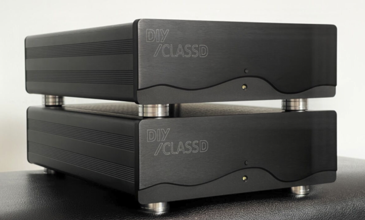 Ett par Hypex Nilai500DIY 500W mono power amp