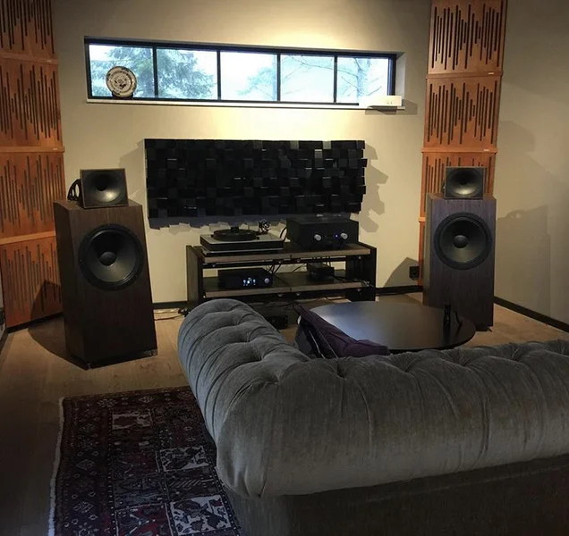 Hifi-B&auml;nk - Bild 3 av 4