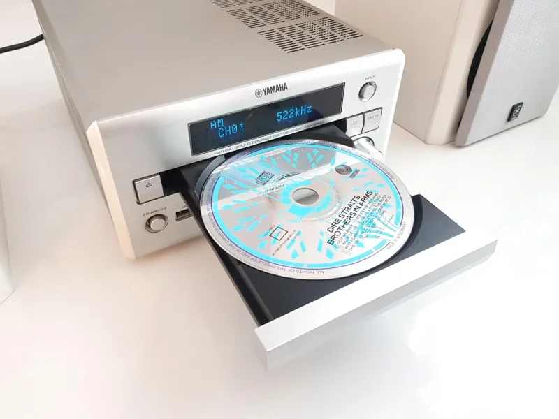 Yamaha MCR-E320 Ljudsystem / CD-Receiver - Bild 16 av 20