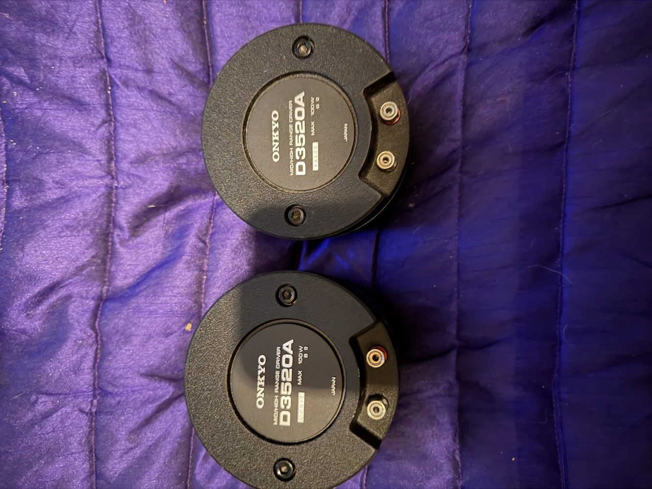 Onkyo - Bild 1 av 2