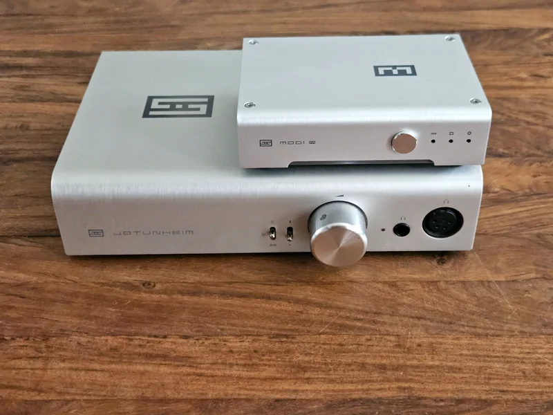 Schiit Jotunheim med Modi Multibit DAC - Bild 2 av 3