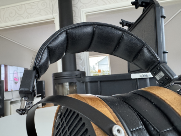 Audeze LCD2