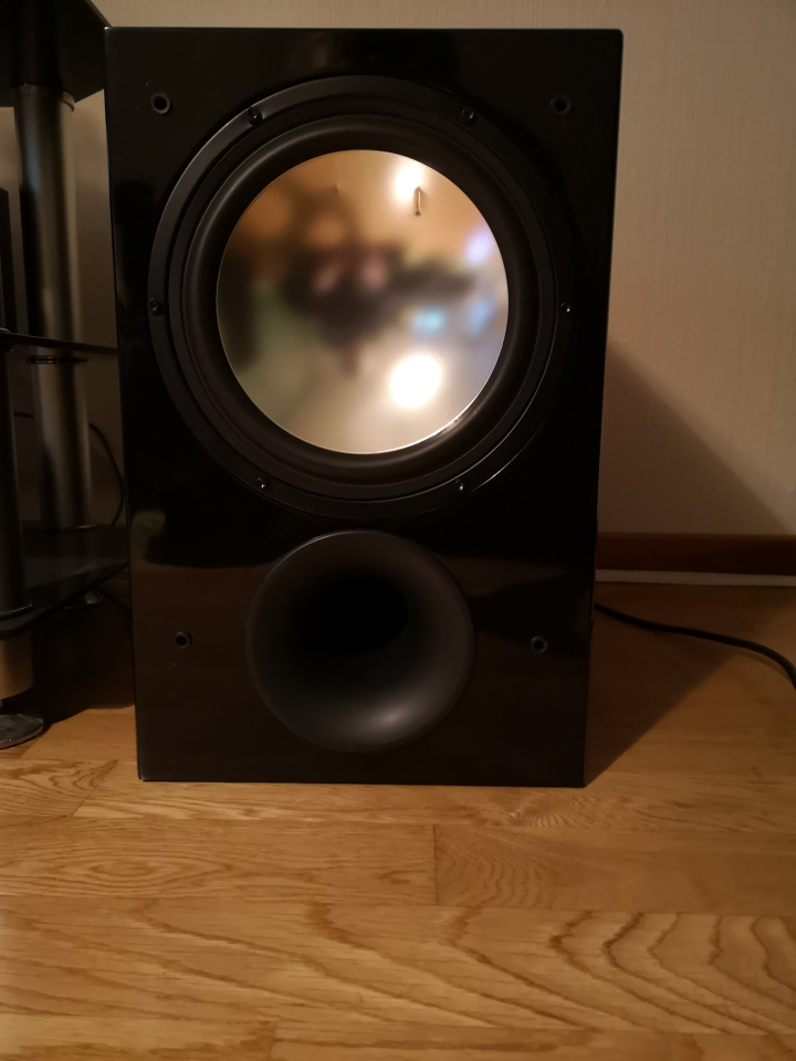 Elac active sub 111.2