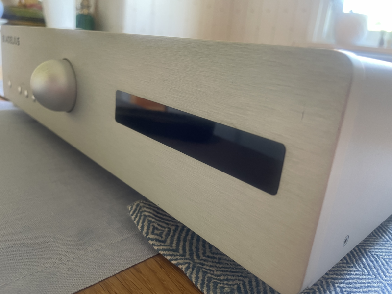 Bladelius tyr 3 - Bild 4 av 15