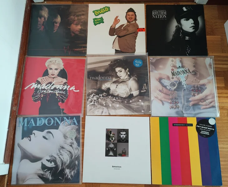 Vinylskivor s&auml;ljes i v&auml;ldigt gott skick - Bild 16 av 37