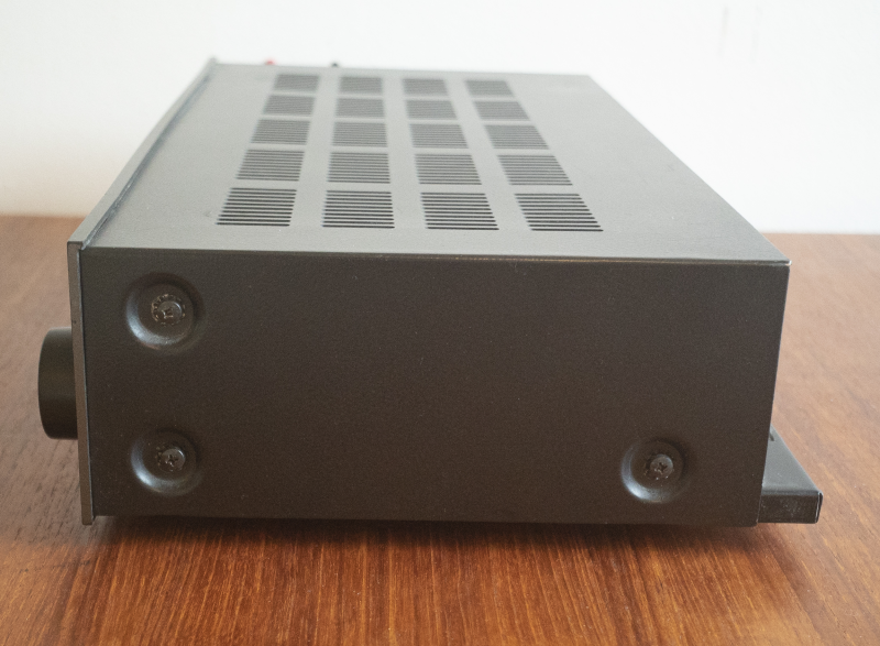 NAD 3020 Stereo Integrated Amplifier (1980-88) - Bild 3 av 5