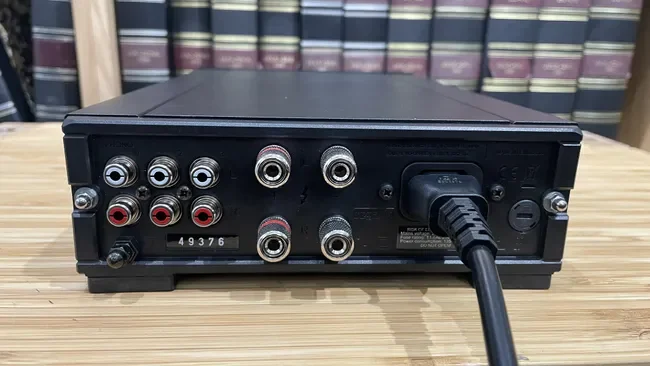 Rega IO - Image 4 of 4