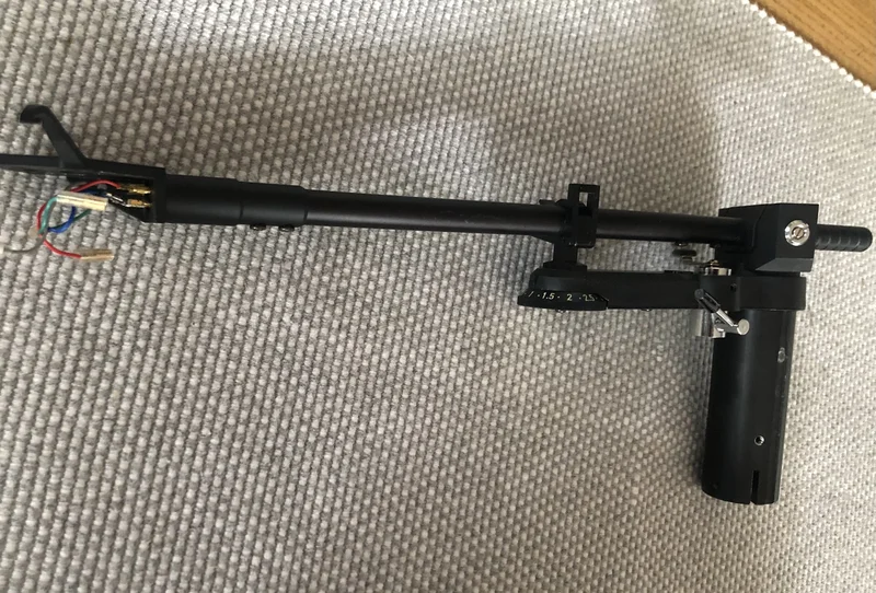 Linn Basik Plus tonarm Linn Basik Plus tonarm - Bild 1 av 8