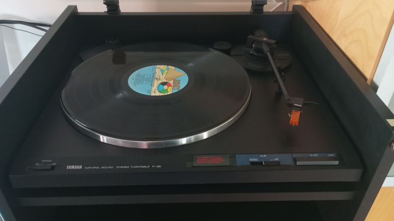Skivspelare Yamaha P-28 - Bild 1 av 1
