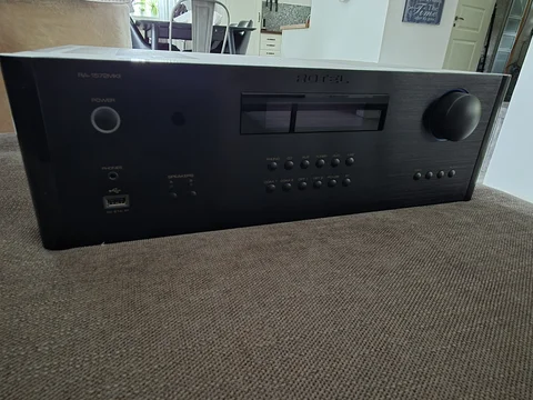 Rotel RA-1572 MKII