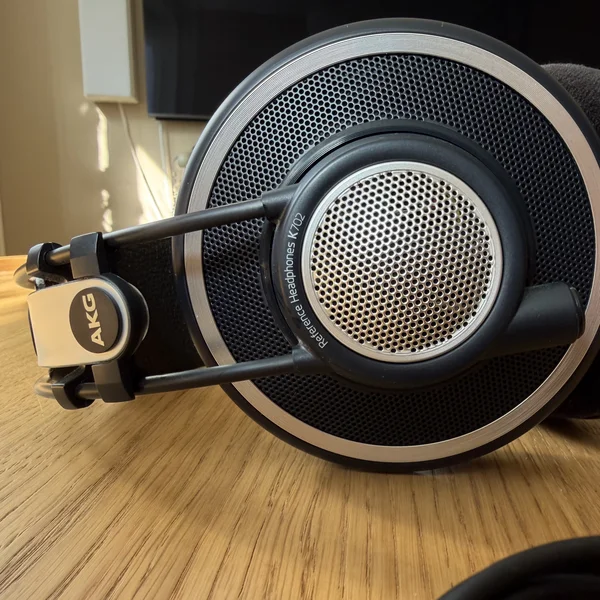 AKG 702 AKG 702 - Bild 2 av 2
