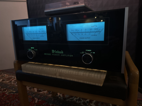 McIntosh MC300