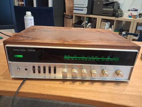 Harman Kardon 330