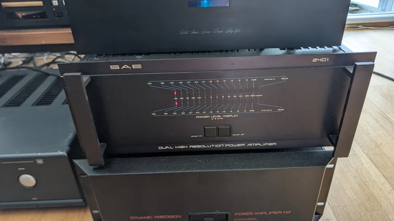 SAE 2401 slutsteg SAE 2401 slutsteg - Bild 1 av 1