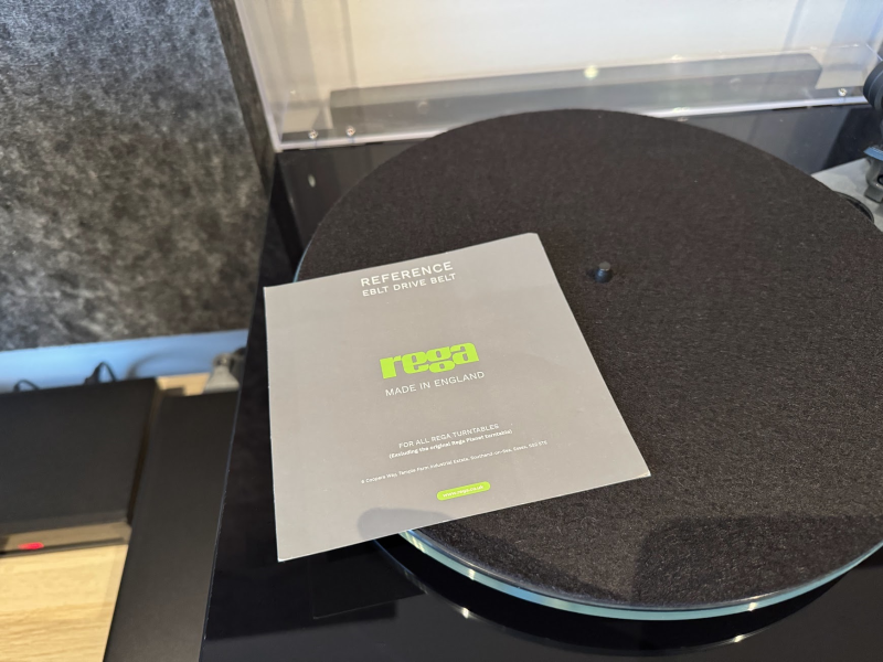 Rega Planar 3 med Exakt pickup Rega Planar 3 med Exakt pickup - Bild 2 av 3