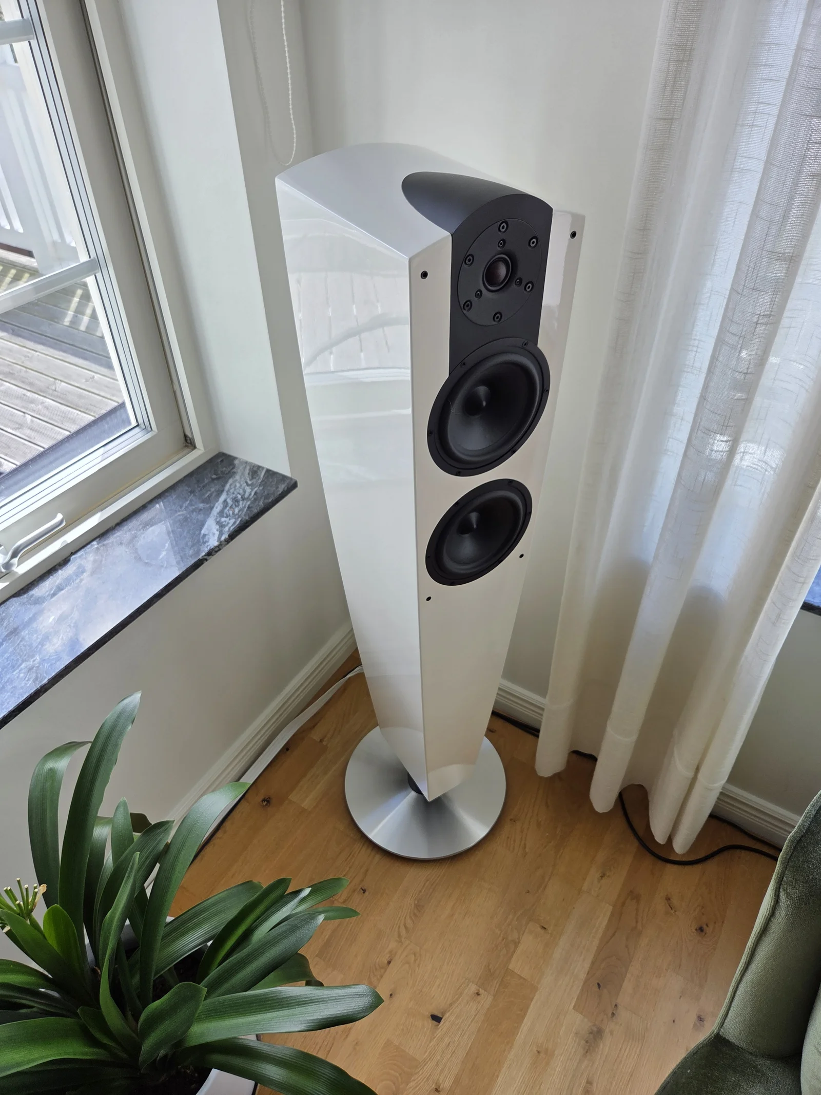 Tangent Prestige L26 (Vit Pianolack)
