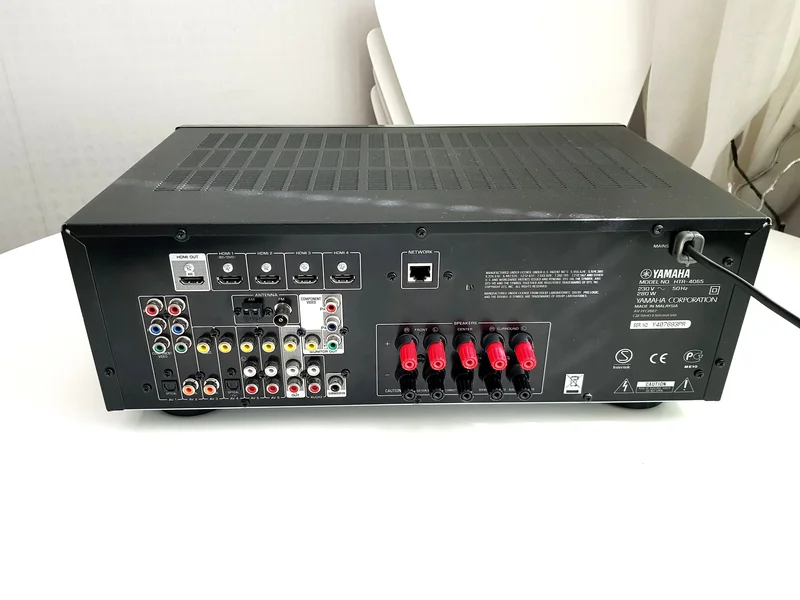 YAMAHA HTR-4065 Receiver - Bild 10 av 12