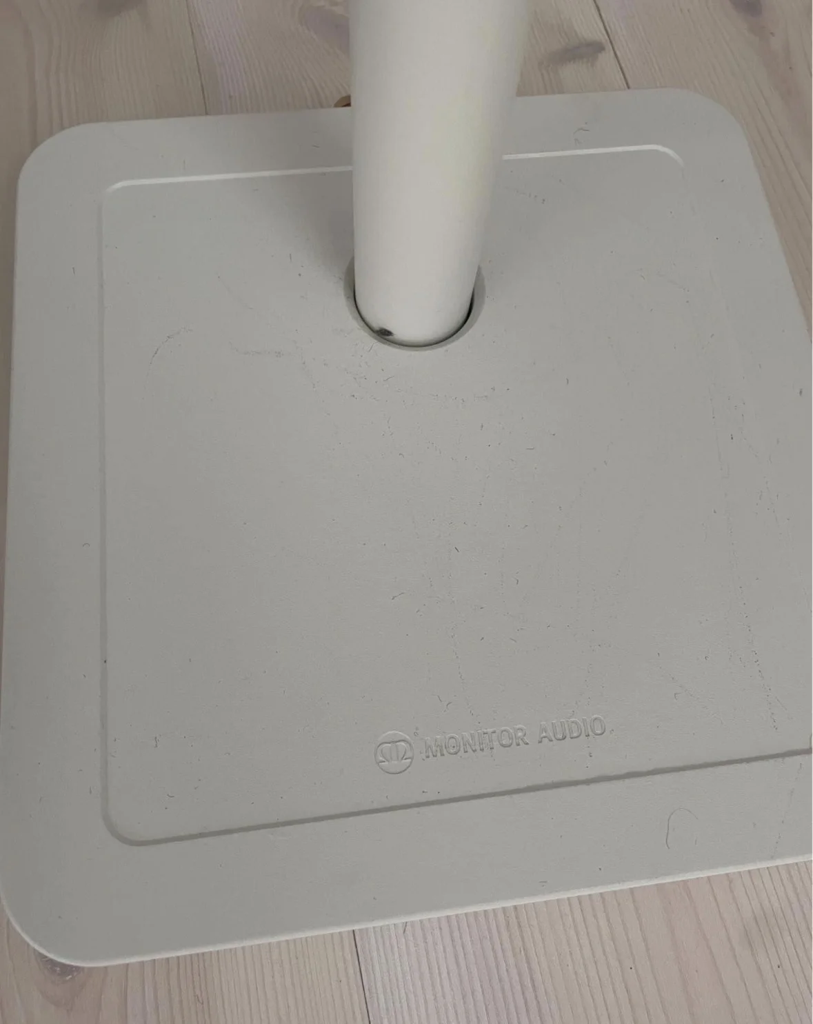 Monitor Audio Radius Stand högtalarstativ vit Monitor Audio Radius Stand högtalarstativ vit - Billede 3 af 3
