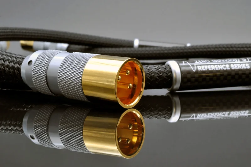 Regal Reference XLR + h&ouml;gtalarkablar - Bild 1 av 1