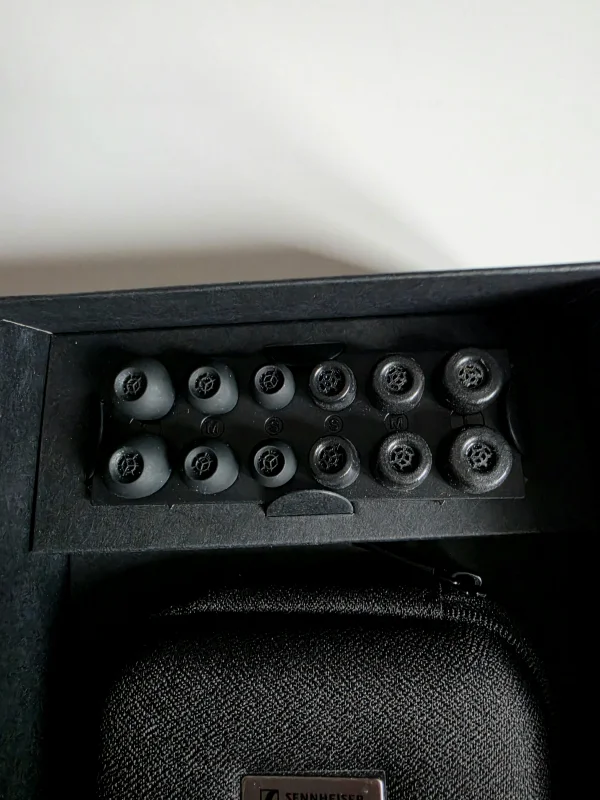 Sennheiser IE900 - Oanv&auml;nda - Bild 5 av 7