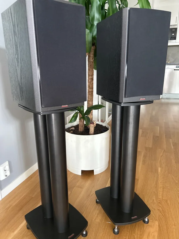 Dynaudio excite x16 + stand 4 Dynaudio excite x16 + stand 4 - Bild 2 av 3