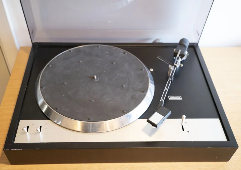 Unamco T-1 2-Speed Belt-Drive Turntable - Bild 4 av 7