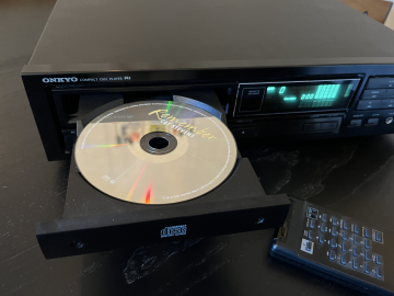 VINTAGE ONKYO DX-1800 COMPACT DISC PLAYER (ska vara bra att modda)