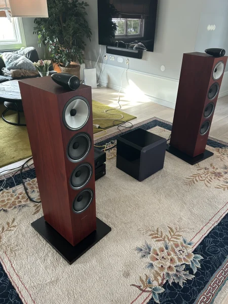 Bowers & Wilkins 702 S2 &ndash; Rosentr&auml; - Bild 5 av 6