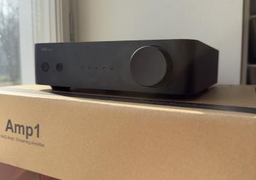 NAD Amp1 / Försteg/Slutsteg/DAC/BlueTooth/Chromecast m. Fjärrkontroll