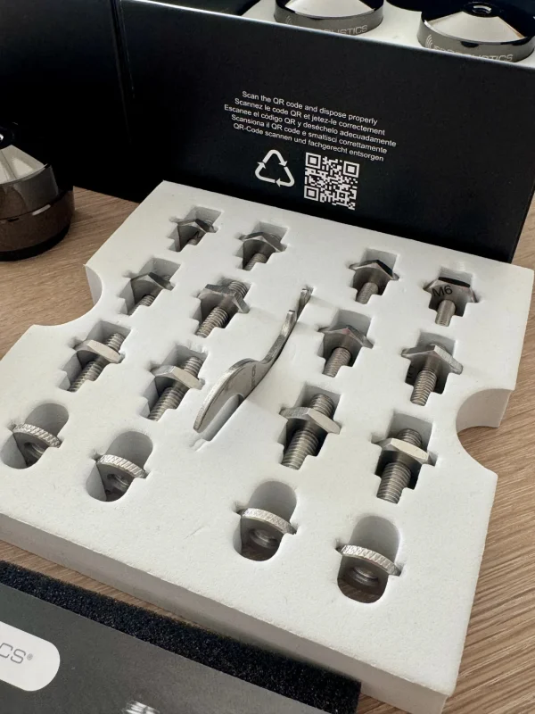 IsoAcoustics Gaia II 8 stycken - Bild 3 av 3