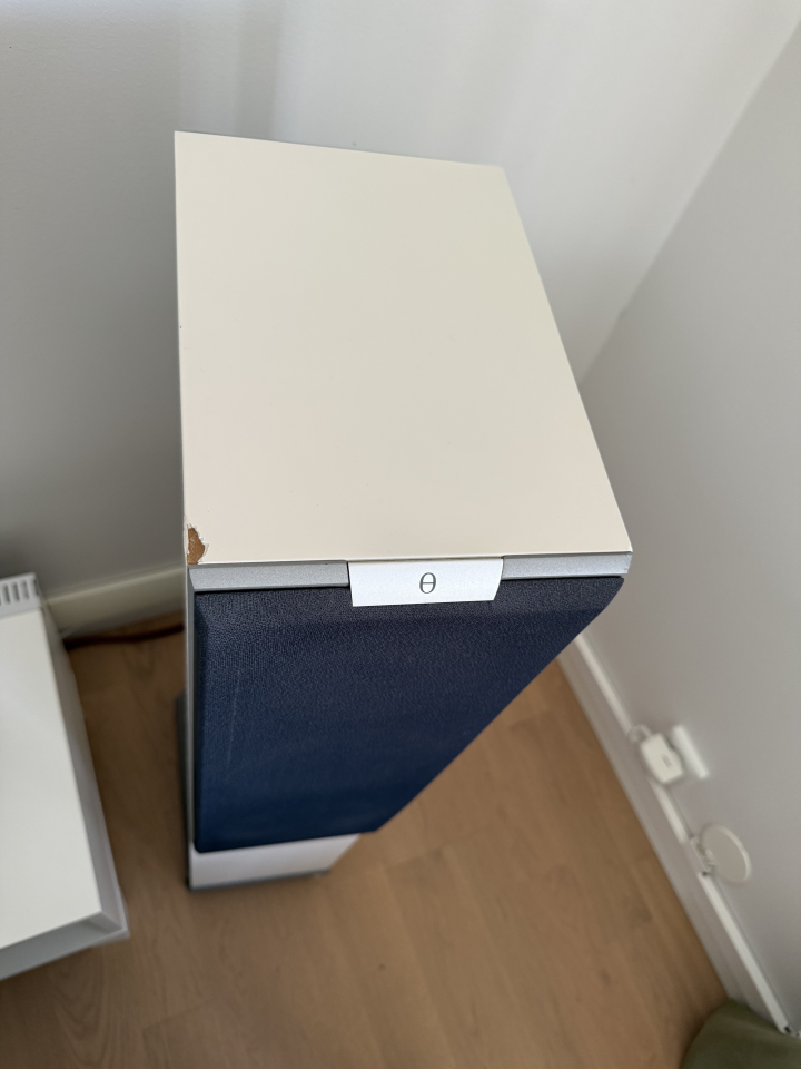 Audiovector Mi3 Signature, Arcam A-90, Denon streamer, Audioquest-kablar
