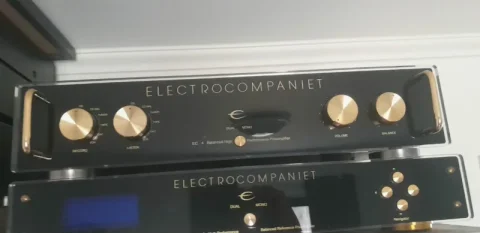 Electrocompaniet 4.0 förförstärkare Electrocompaniet 4.0 förförstärkare