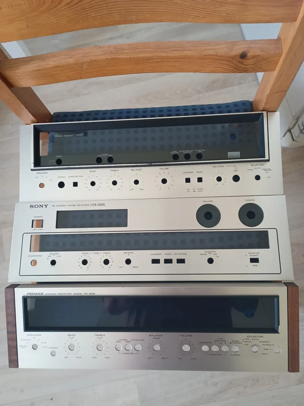 Frontplattor Sansui, Sony, Pioneer Frontplattor Sansui, Sony, Pioneer - Bild 1 av 1