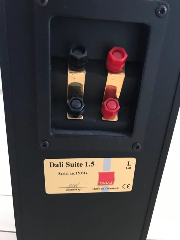 DALI Suite 1.5 &ndash; par i svart - Bild 2 av 3