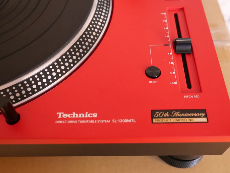 Technics SL-1200 M7L 50th Anniversary Edition red Technics SL-1200 M7L 50th Anniversary Edition red - Kuva 4 / 4