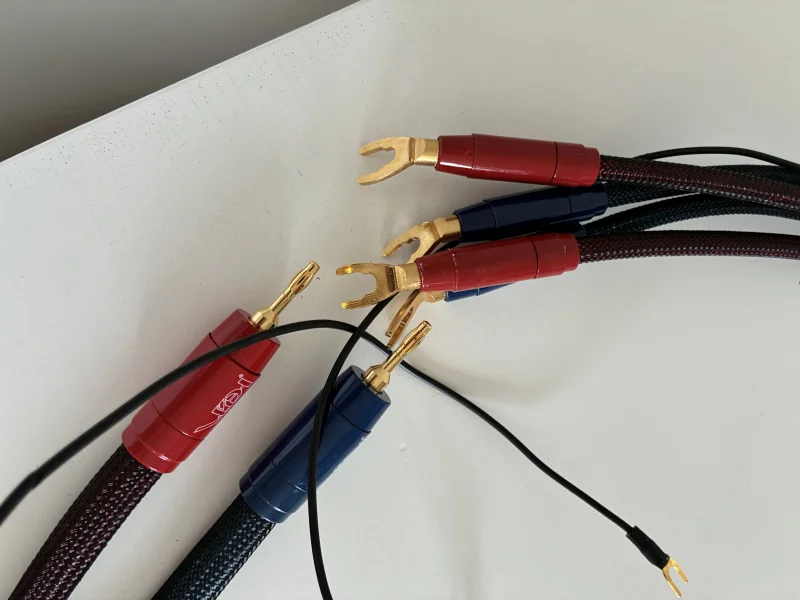 S&auml;ljer en Van den Hul The Super Nova h&ouml;gtalarkabel 1.5m - Bild 3 av 3