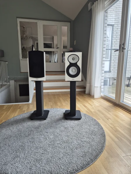 Revel m126be Revel m126be - Bild 1 av 3