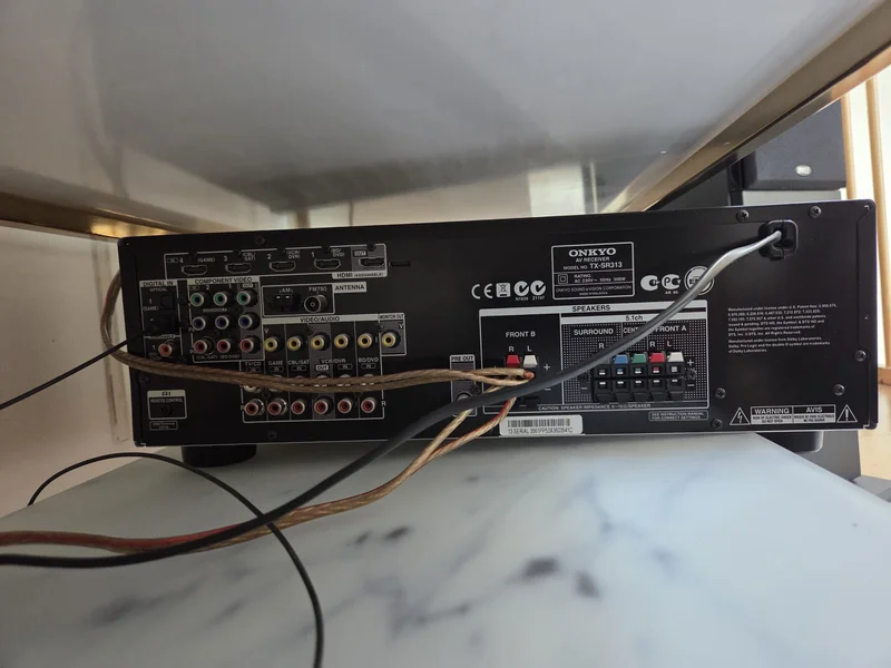 KEF C7 högtalare + Onkyo TX-SR313 förstärkare – komplett ljudsystem KEF C7 högtalare + Onkyo TX-SR313 förstärkare – komplett ljudsystem - Bild 3 av 4