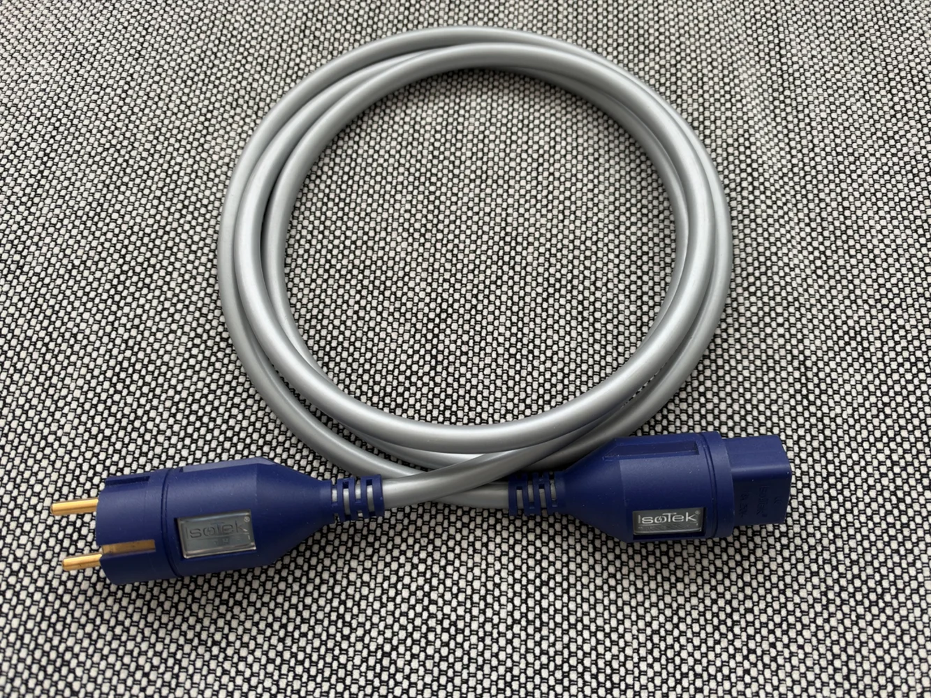 Isotek EV03 SEQUEL Isotek EV03 SEQUEL - Billede 1 af 3