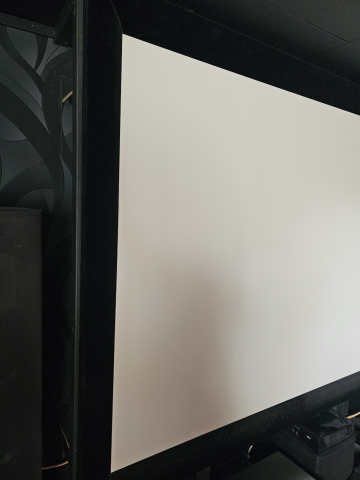 Supreme 3 104” duk – ClearPix 4K, ljudtransparent