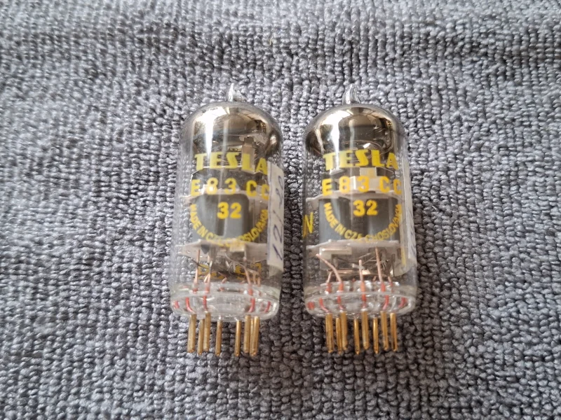 E83CC Tesla Gold (ECC83) NOS Yellow Print Gold Pins - Bild 5 av 6