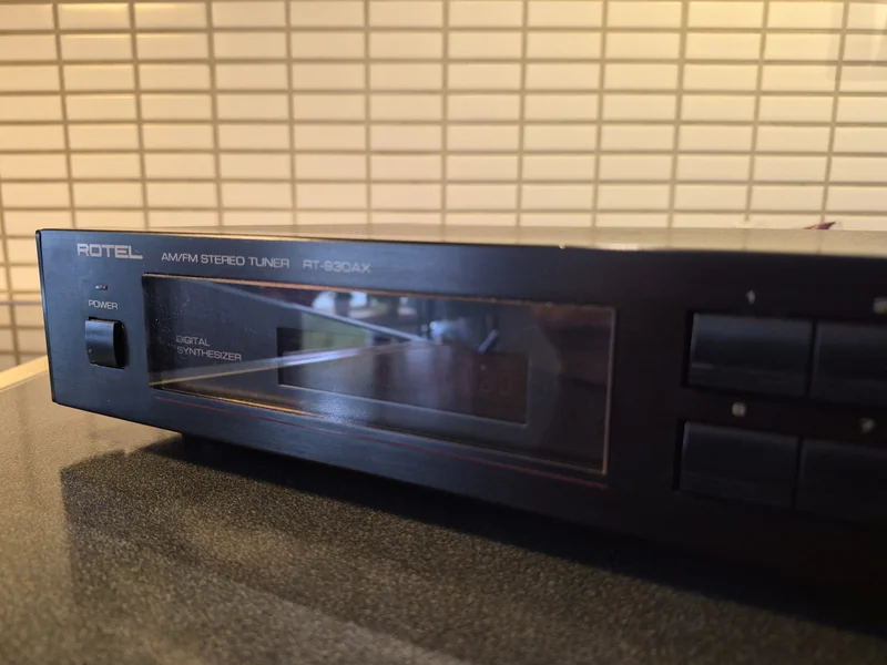 Rotel RT-930AX Rotel RT-930AX - Bilde 2 av 2